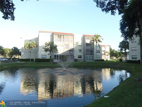 4th image of 1820 N Lauderdale Ave APT 3101