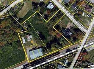 N Nelson St, Greeneville, TN 37745