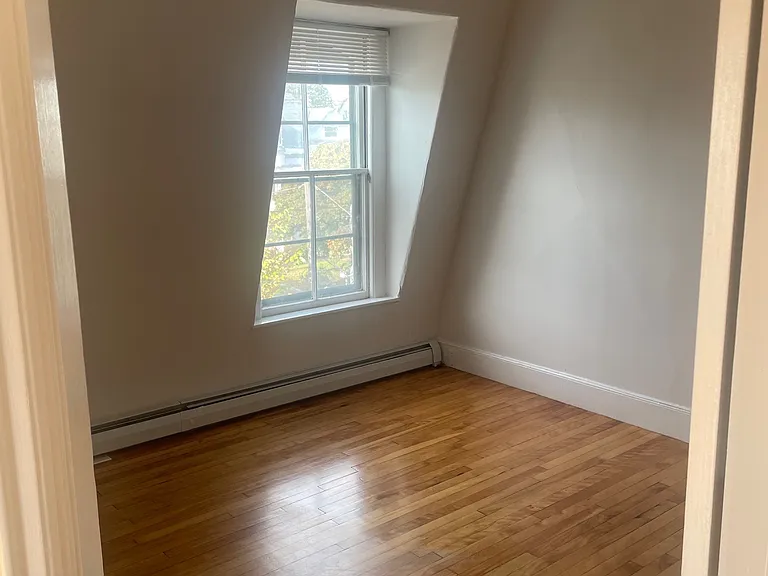 277 Lafayette St #3R — Photo 5
