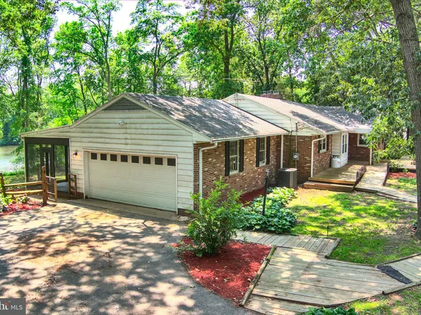 24185 Beaver Dam Dr, Seaford, DE 19973