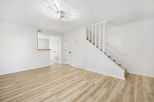 120 Woodhouse Ln #A Photo 1
