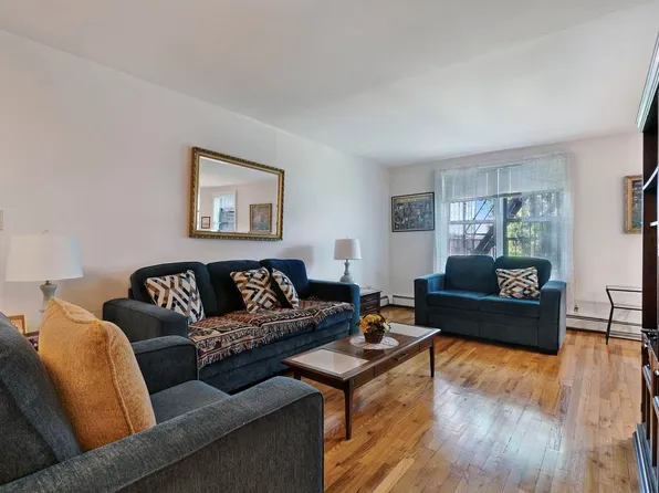1130 Stadium Avenue image 1 of 10