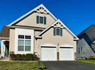 9 Bryant Ct, Franklin Twp., NJ 08873