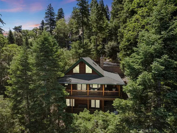 25148 Scenic View Dr, Crestline, CA 92325