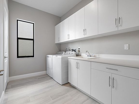 2nd image of 9065 W Parkland Bay Trl