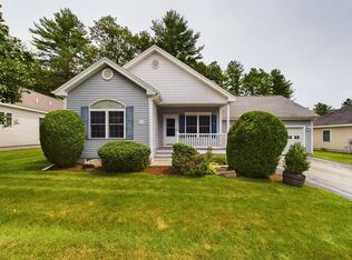 8 Haley Ct, Londonderry, NH 03053