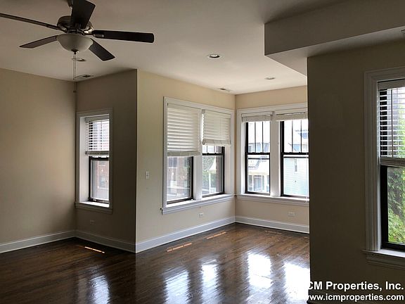 4th image of 3711 N Wilton Ave #2A