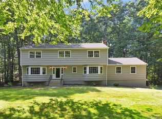 2 Pilgrim Trl, Westport, CT 06880