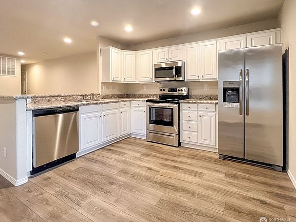 4th image of 28454 168th Avenue SE #41