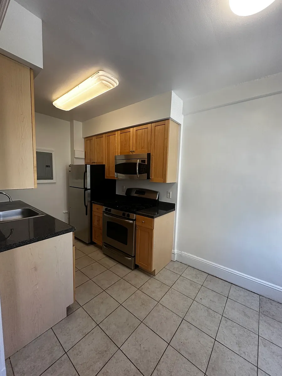 Building Photo - 1 Chauncy St #14D