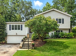 24 Thorne Pl, Rye, NY 10580