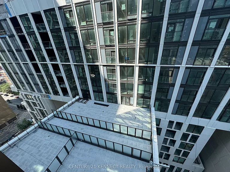 238 Simcoe St #1609 — Photo 7