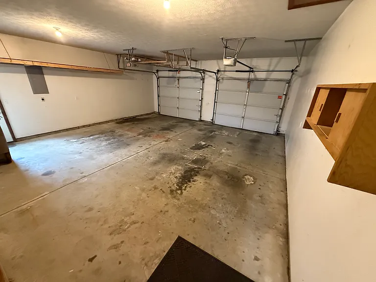 3864 Greenbriar Dr — Photo 30
