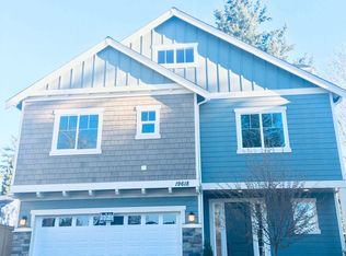 19618 55th Ave NE, Kenmore, WA 98028