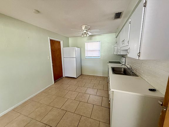 5th image of 1177 Granada St Unit A
