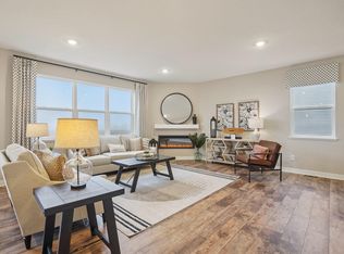 714 Winterberry Ln, Waconia, MN 55387