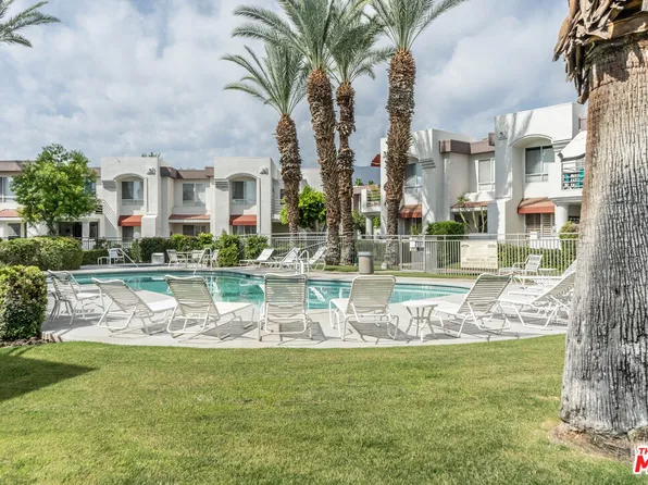 401 S El Cielo Rd APT 11, Palm Springs, CA 92262