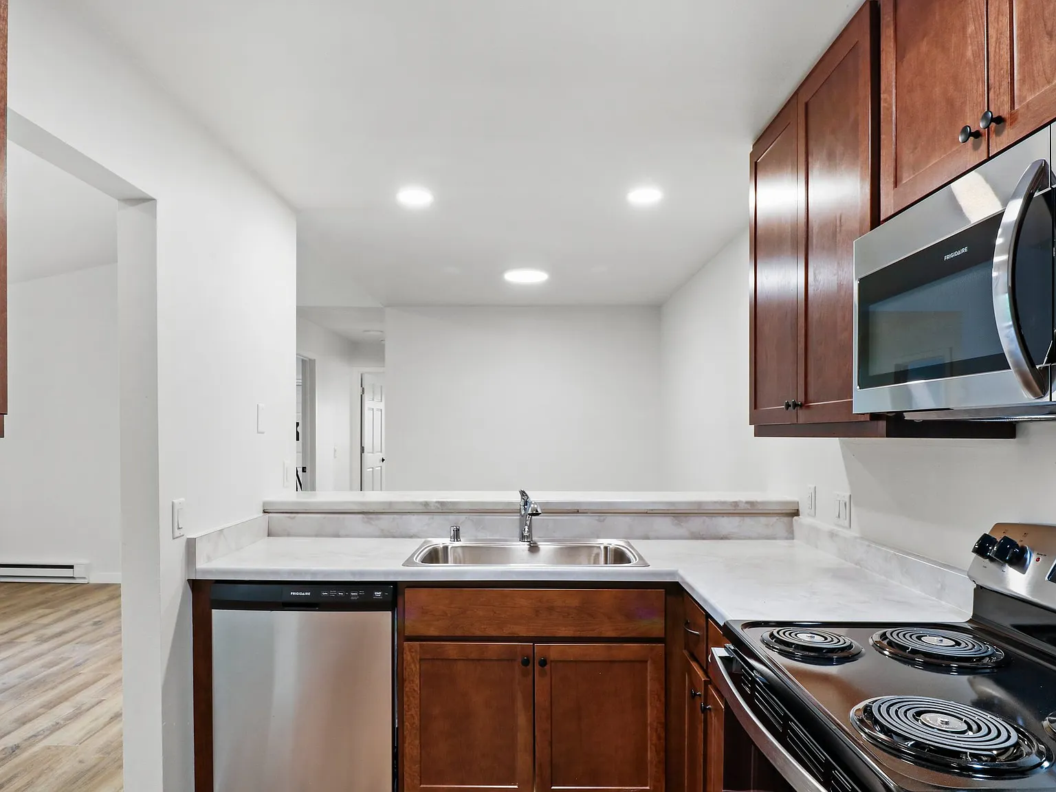 493 S Perry Pkwy, Oregon, WI 53575 — Photo 4