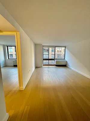 Rented by Cushman & Wakefield (Management) | media 3