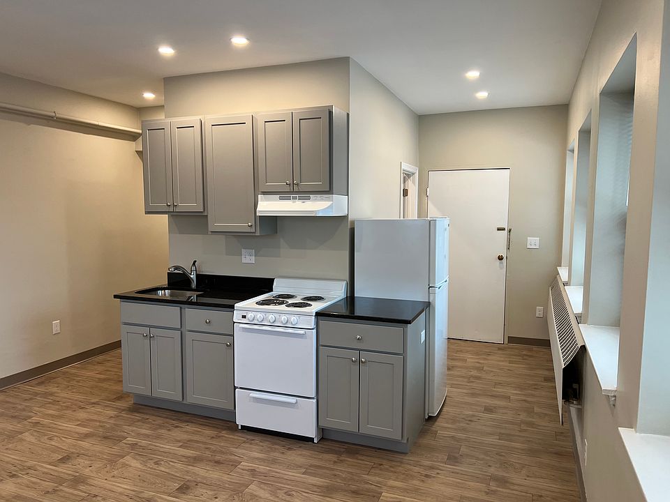 1st image of 1050 Hancock St APT 30