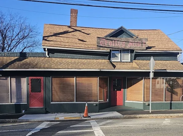 294 E Main St, East Brookfield, MA 01515