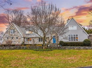 1 E Meadow Rd, Westport, CT 06880