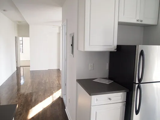 Rented by Bohemia Realty Group | media 19