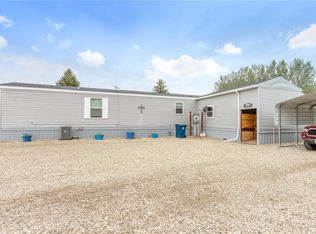 303 Gregg St, Ryegate, MT 59074