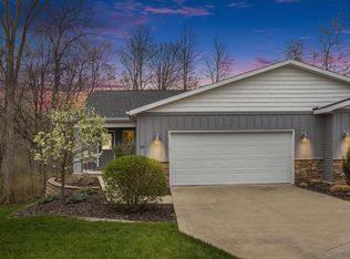 90 Brewer Park Cir, Grand Rapids, MI 49548