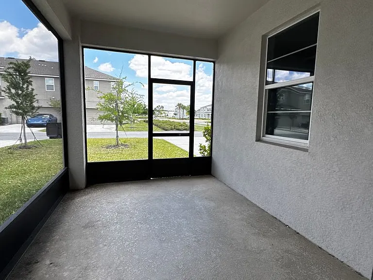 11777 Globe St — Photo 8
