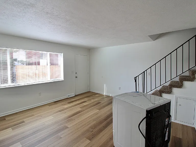 85 S 18th Ave #1 — Photo 4