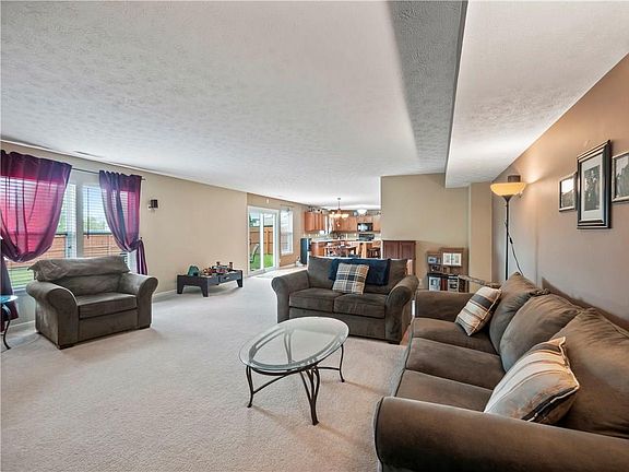 3rd image of 11648 Sinclair Dr
