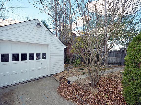 3rd image of 7425 W Lisbon Ave