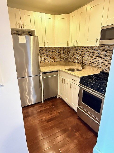 1st image of 328 W 19th St APT 2A