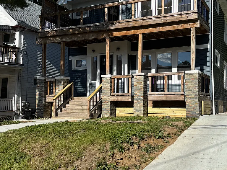 3464 Greenlawn Ave — Photo 1