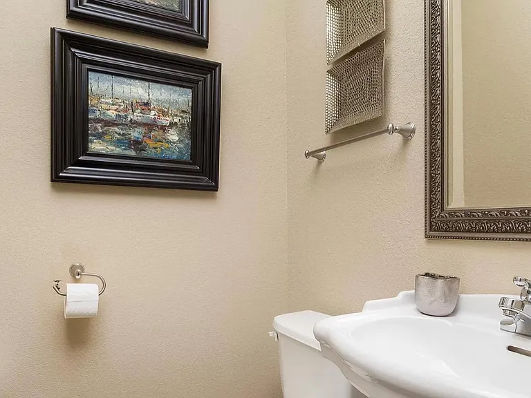 687 Lakewood Dr #C — Photo 15
