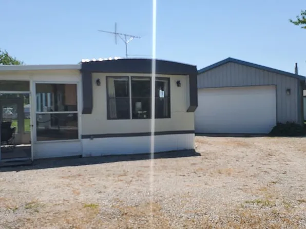 7266 W Wall St, Oak Harbor, OH 43449