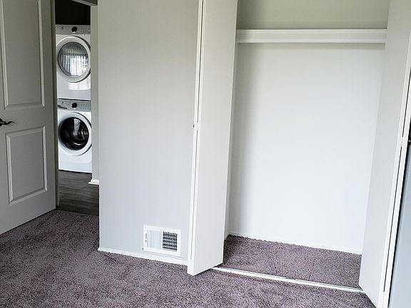 5th image of 27160 Gateway Dr S APT 307