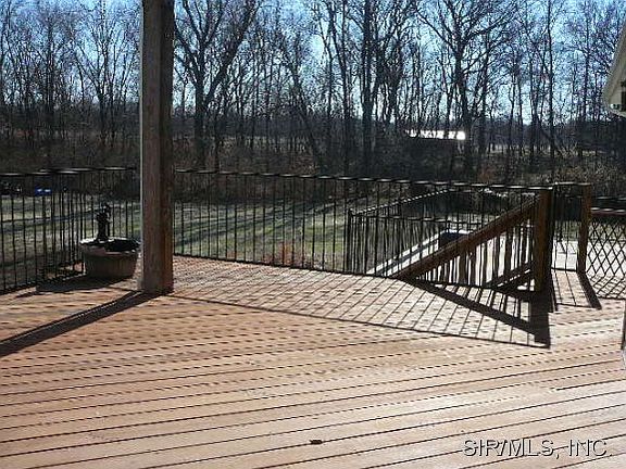 5th image of 7624 Cabin Creek Ln