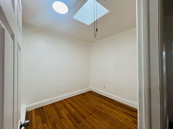 4th image of 2227 S 20th St #2-F