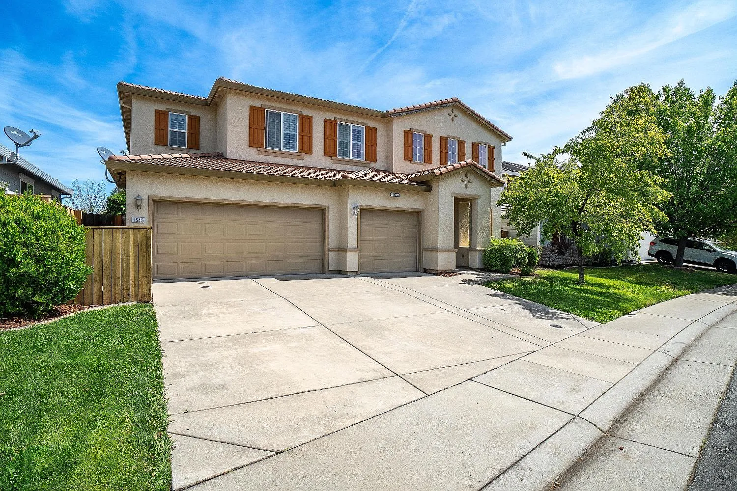 1545 El Camino Verde Dr photo 1