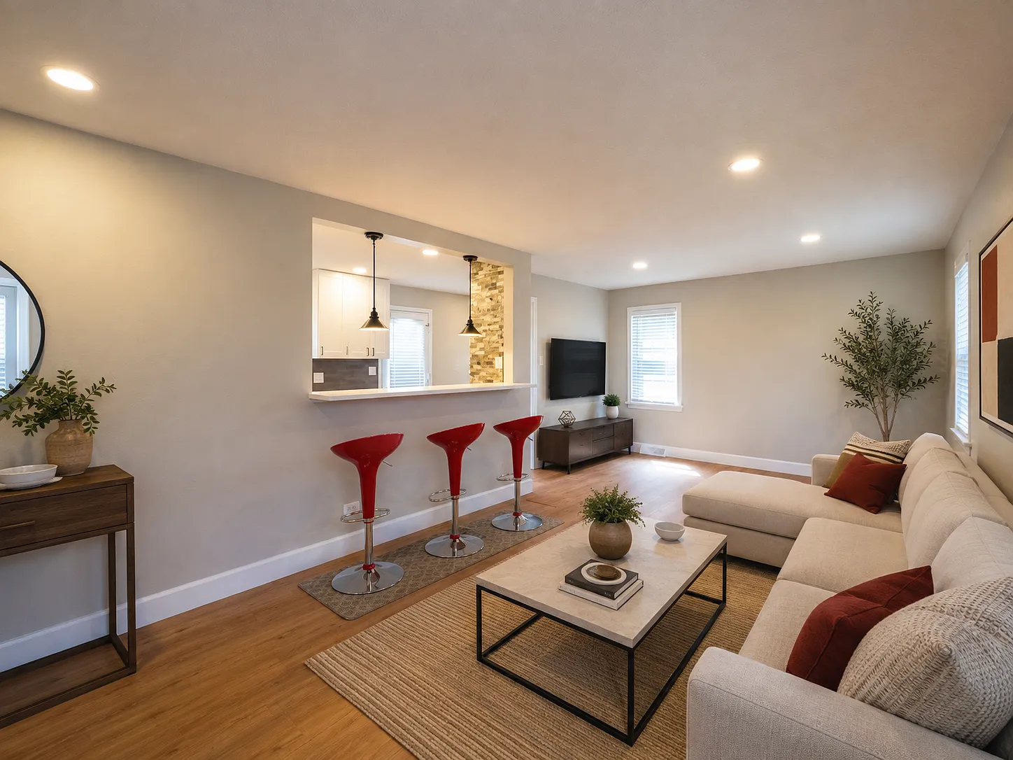 2 bed, 900 sqft, $2,400 — Photo 3