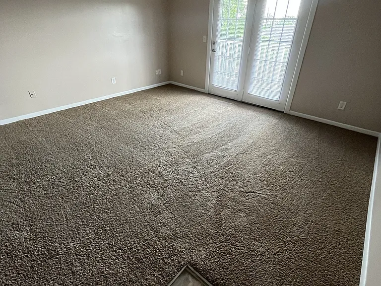 Crossland Place Apartments — Photo 18
