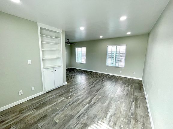 2nd image of 4330 53rd St #16