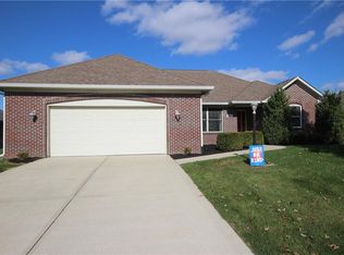 516 Raintree Dr, Avon, IN 46123