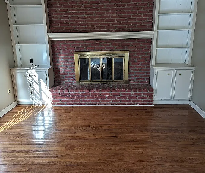 8 Lisa Ct — Photo 3