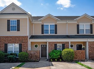 1518 Sylvia Ct, Charlotte, NC 28205