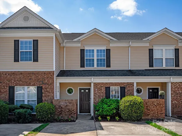 1518 Sylvia Ct, Charlotte, NC 28205