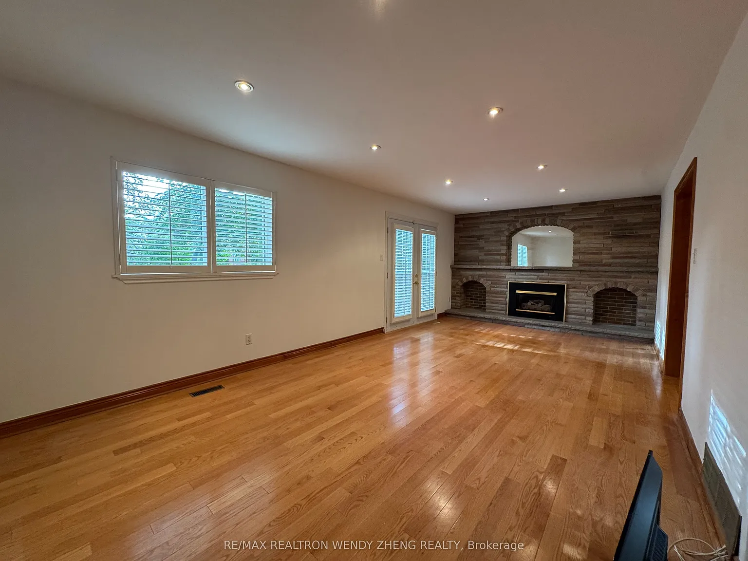 2 bed, $2,500 — Photo 2