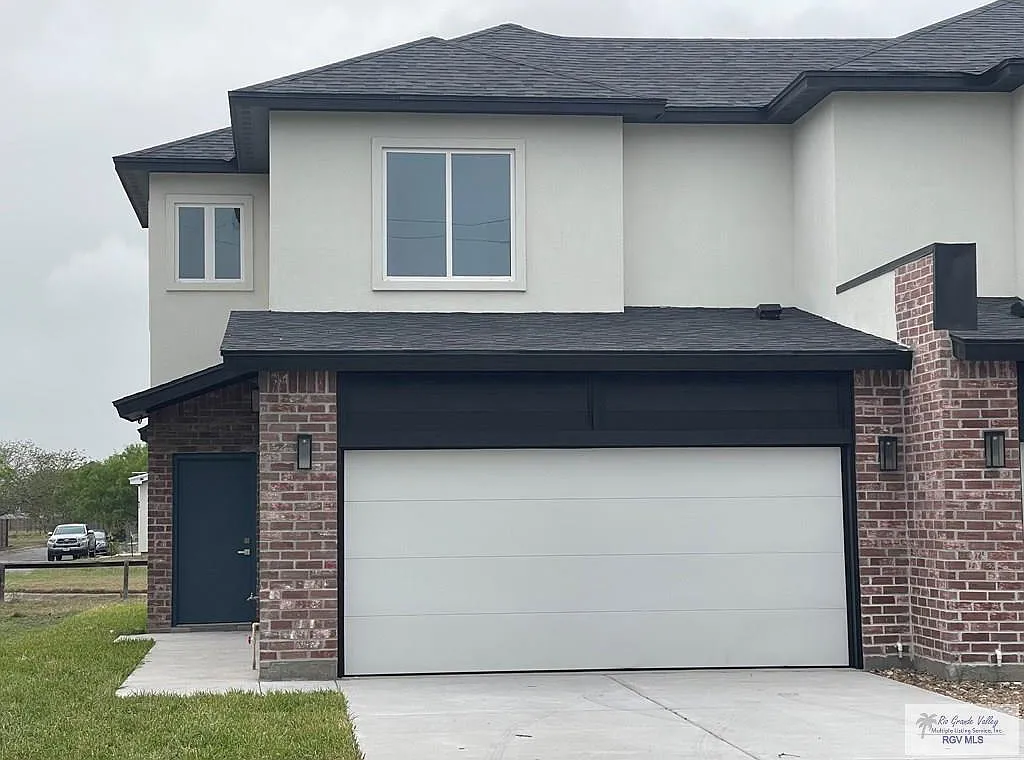 2 bed, 2.5 bath, 1500 sqft, $1,900 — Photo 4